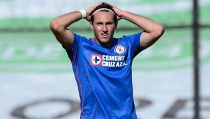 Giménez en un partido con Cruz Azul