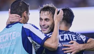 Sergio Canales con el equipo de Monterrey 