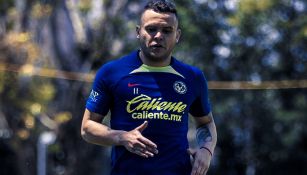 América: 'Cabecita' Rodríguez comenzó rehabilitación en cancha