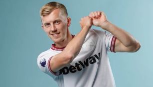 James Ward-Prowse en su presentación con West Ham