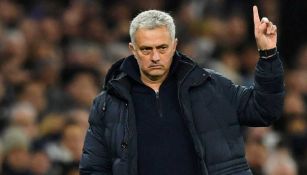 José Mourinho 'explotó' por tener jugadores suspendidos: 'El futbol va con muchos años de retraso'