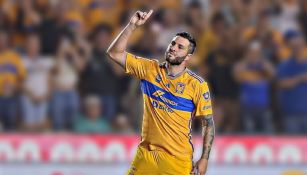 Gignac jugando con los Tigres