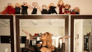 Adele y su fascinación por los peluches del Dr. Simi y la Muñeca Lele