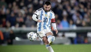 ¡El efecto Messi! Cientos de aficionados recibieron a la Selección Argentina en Bolivia