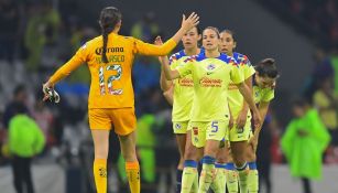 América celebra la victoria en el Clásico Femenil