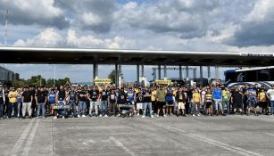 La porra de Tigres en la carretera rumbo a Guadalajara