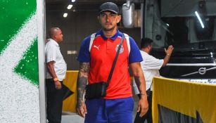 Víctor Guzmán es suplente con Chivas por tercer juego al hilo; Vega también va al banquillo