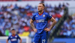 Óscar Pérez 'ofrece disculpas' a afición de Cruz Azul tras derrota frente a Querétaro