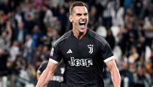 Milik celebrando el gol que le dio la victoria a la Juve