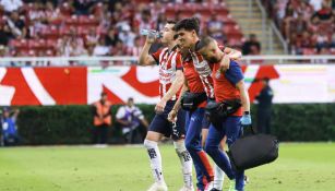 Chivas confirmó baja de 'Guti' por lesión en el juego ante Mazatlán