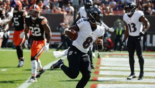 Con cuatro anotaciones de Lamar Jackson, Ravens aplastan 28-3 a Browns