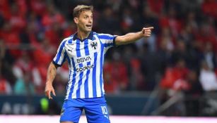 Sergio Canales sufrió una lesión muscular y puede ser baja al menos dos semanas