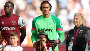 El solidario gesto de Alphonse Aréola, portero del West Ham, con un niño con autismo