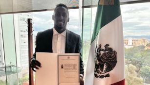 Quiñones, oficialmente, ya es ciudadano mexicano