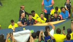 ¿Ya no lo quieren? Neymar es agredido por aficionados brasileños tras empatar ante Venezuela