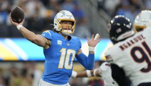 Justin Herbert brilló en la victoria de los Chargers en el Sunday Night ante los Bears