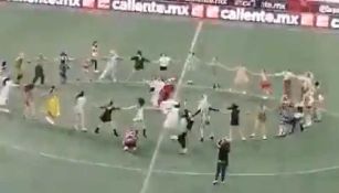 ¡Sacó los pasos prohibidos! 'La monja' fue el espectáculo de medio tiempo del juego de Xolos