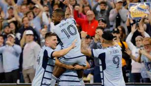 Alan Pulido dio asistencia en triunfo del Sporting Kansas City ante St. Louis en Playoffs