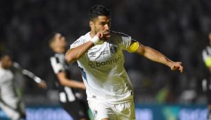 ¡Eterno! El hat-trick de Luis Suárez ante Botafogo que estalla el Brasileirao