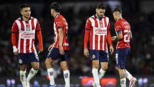 Chivas: Afición espero a los jugadores afuera del Olímpico Universitario para reclamarles