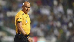'Paco' Chacón anuncia que regresará a ser árbitro