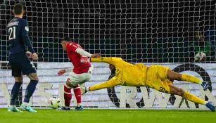  Donnarumma se equivocó y regaló un gol en el juego de PSG ante Mónaco