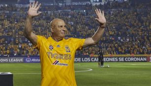 Osvaldo Batocletti, primer DT Campeón con Tigres Femenil