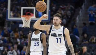 Doncic comanda triunfo de los Mavs 132-122 sobre los Warriors y regresan a la senda del triunfo