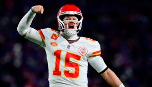 Mahomes festeja una anotación de los Chiefs