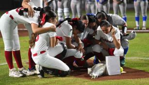 ¡De Luto! Charros y Diablos Rojos brindaron homenaje a esposa e hijo fallecidos del mánager “Chino” Corvera