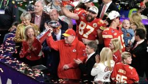 Travis Kelce aceptó que se equivocó al empujar a Andy Reid