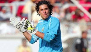 Guillermo Ochoa cumple 20 años de trayectoria