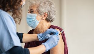 Vacunas para adultos mayores; entérate cuáles deben ponerse