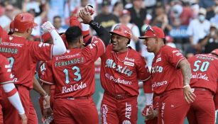 La novena mexicana celebra la victoria ante Yankees