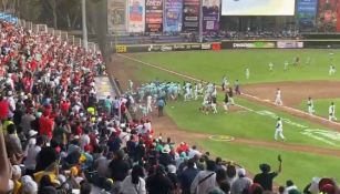 ¡Se armó la bronca! Las bancas se vaciaron en el juego entre Diablos Rojos y Pericos