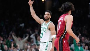 Con su triple-doble Tatum guía victoria de Celtics ante Heat