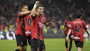 Milan aplasta a Cagliari y asegura el segundo lugar en la Serie A