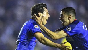 Cruz Azul festejando gol 