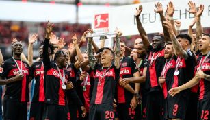 El Leverkusen celebra el campeonato invicto en la Bundesliga