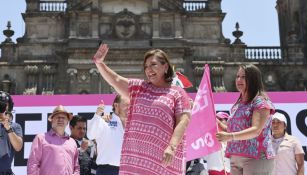 La candidata presidencial mexicana Xóchitl Gálvez habla en un mitin de la oposición para alentar el voto antes de las elecciones presidenciales del 2 de junio, en el Zócalo