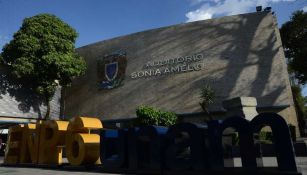 Desalojan a alumnos de la Preparatoria 6 de la UNAM por fuga de gas