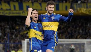 Cavani celebra uno de los goles de la goleada ante Nacional Potosí