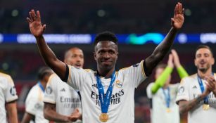 Afición del Real Madrid corea ‘Balón de oro’ a Vinicius Jr. en los festejos de la Champions