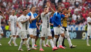 Eslovenia deja ir su primera victoria en Eurocopa tras empatar ante Serbia