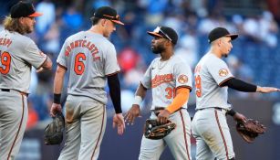 Orioles aplasta a Yankees como visitante y se acerca al liderato de la división