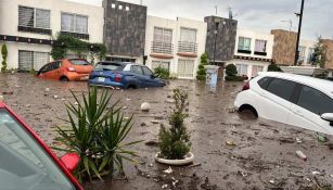 ¡Alerta Estado de México! Se desborda río en Chalco, dejando varias casas inundadas 