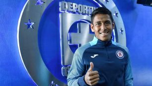 Romo ya está en CDMX para reportar con Cruz Azul 