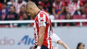 Chicharito Hernández se fue abucheado por la afición de Chivas tras empate ante Toluca