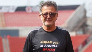 Playeras con frases motivacionales de Juan Carlos Osorio regresan en su etapa con Xolos