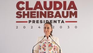 Claudia Sheinbaum anuncia que hasta el 2026 todas las mujeres de 60 a 64 años podrán gozar de apoyo 